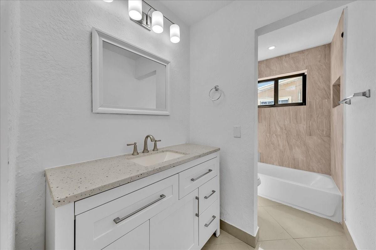 3408 Garden Lane