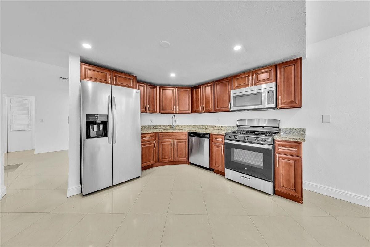 3408 Garden Lane