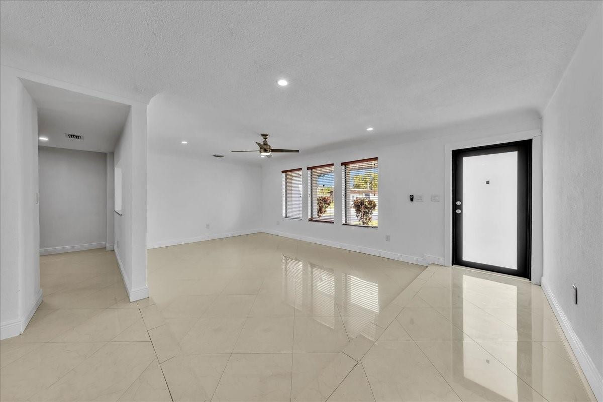 3408 Garden Lane