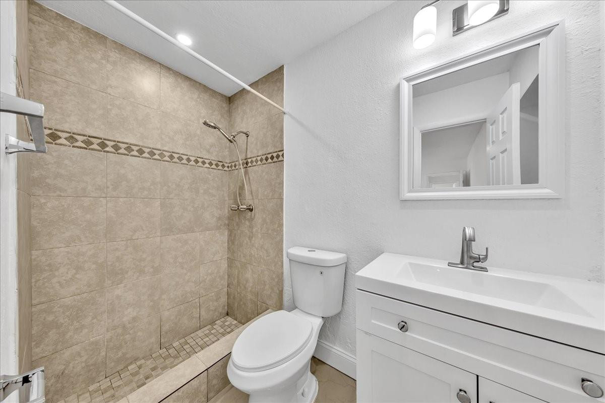 3408 Garden Lane