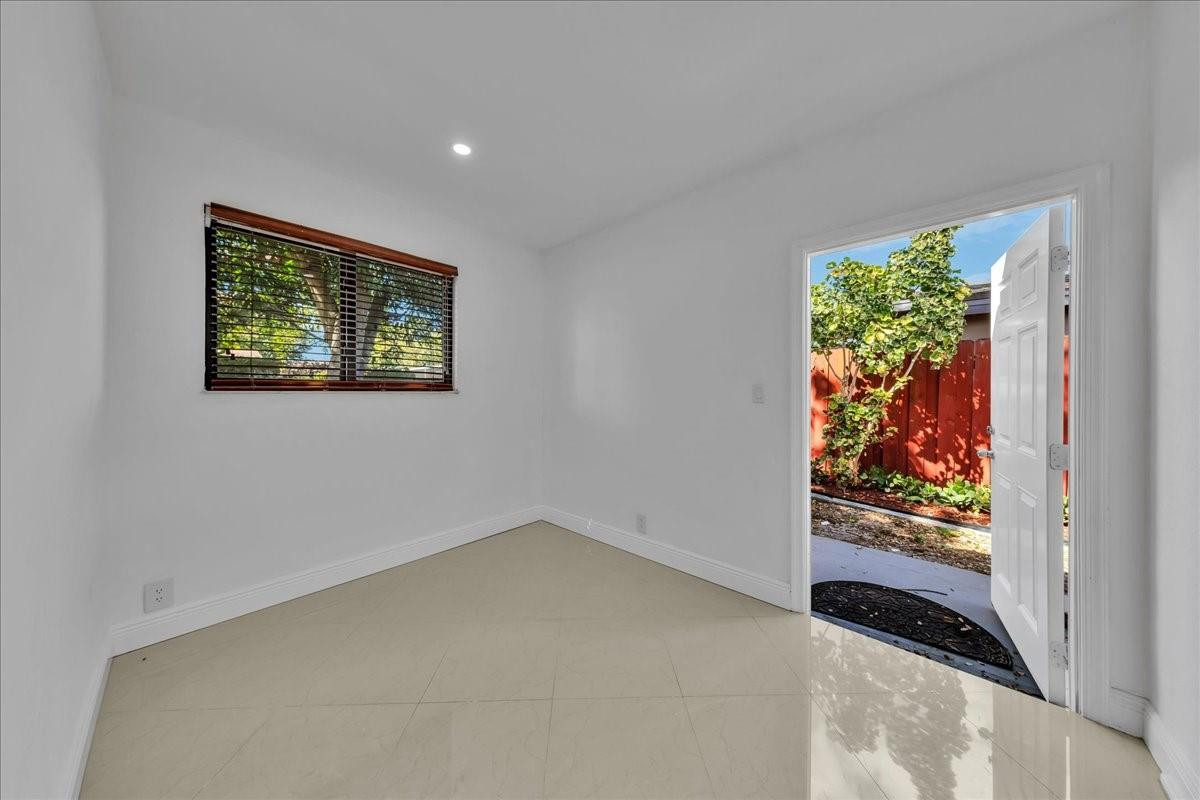 3408 Garden Lane