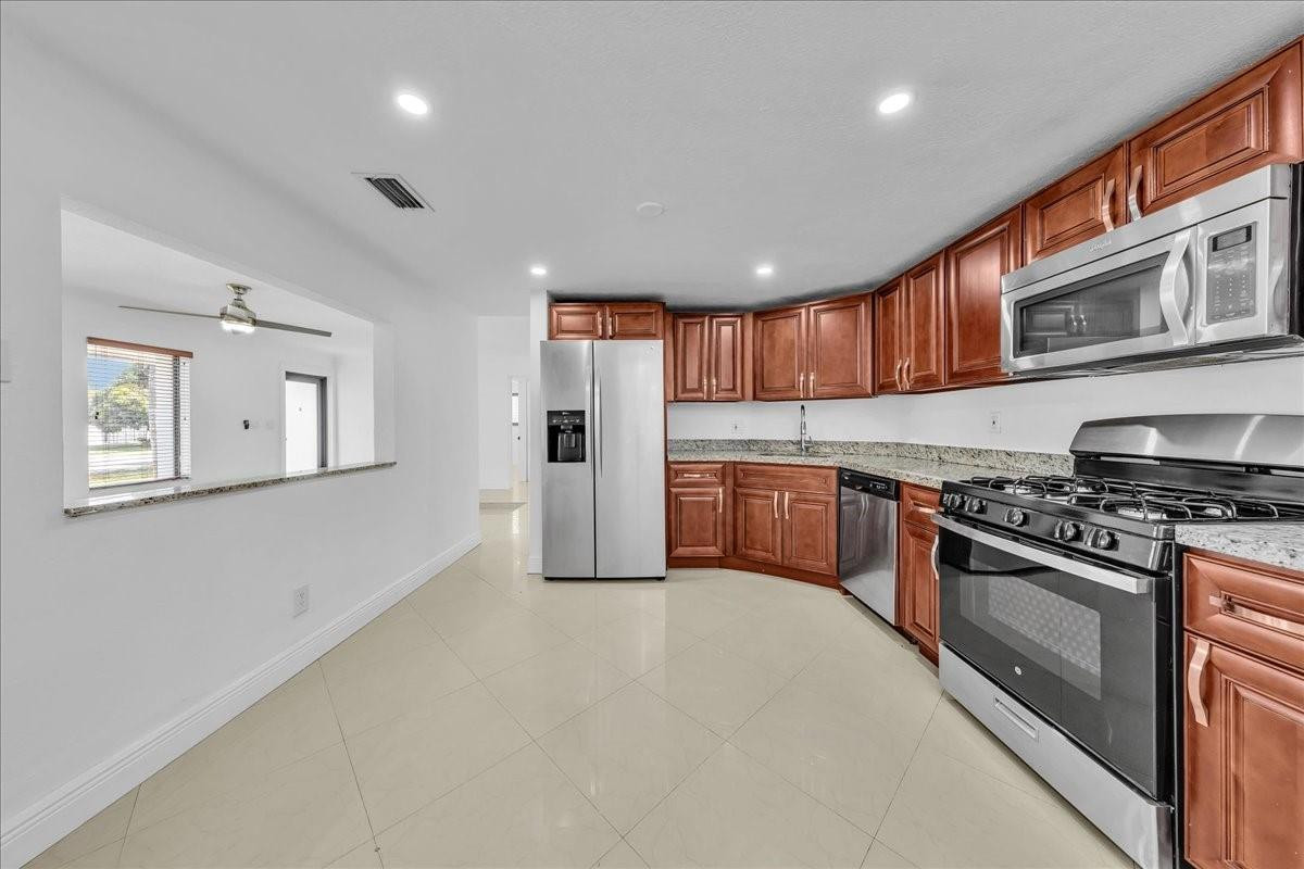 3408 Garden Lane