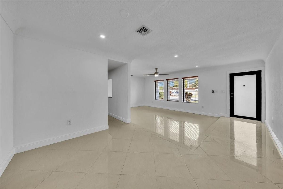 3408 Garden Lane