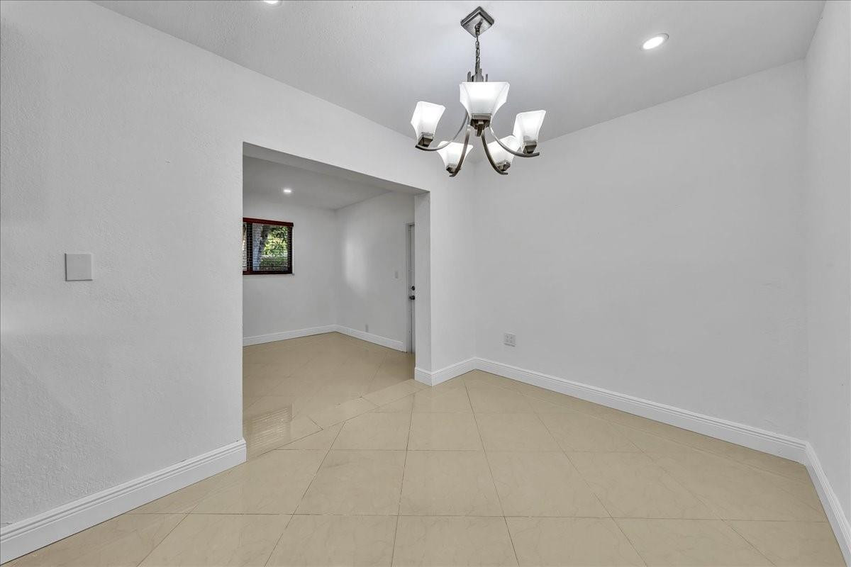 3408 Garden Lane