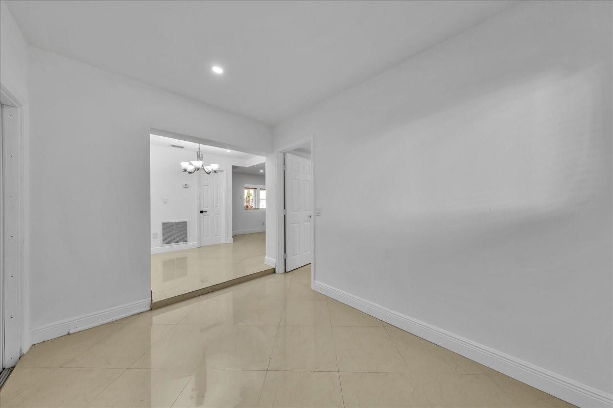 3408 Garden Lane
