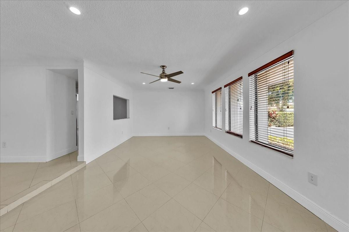3408 Garden Lane