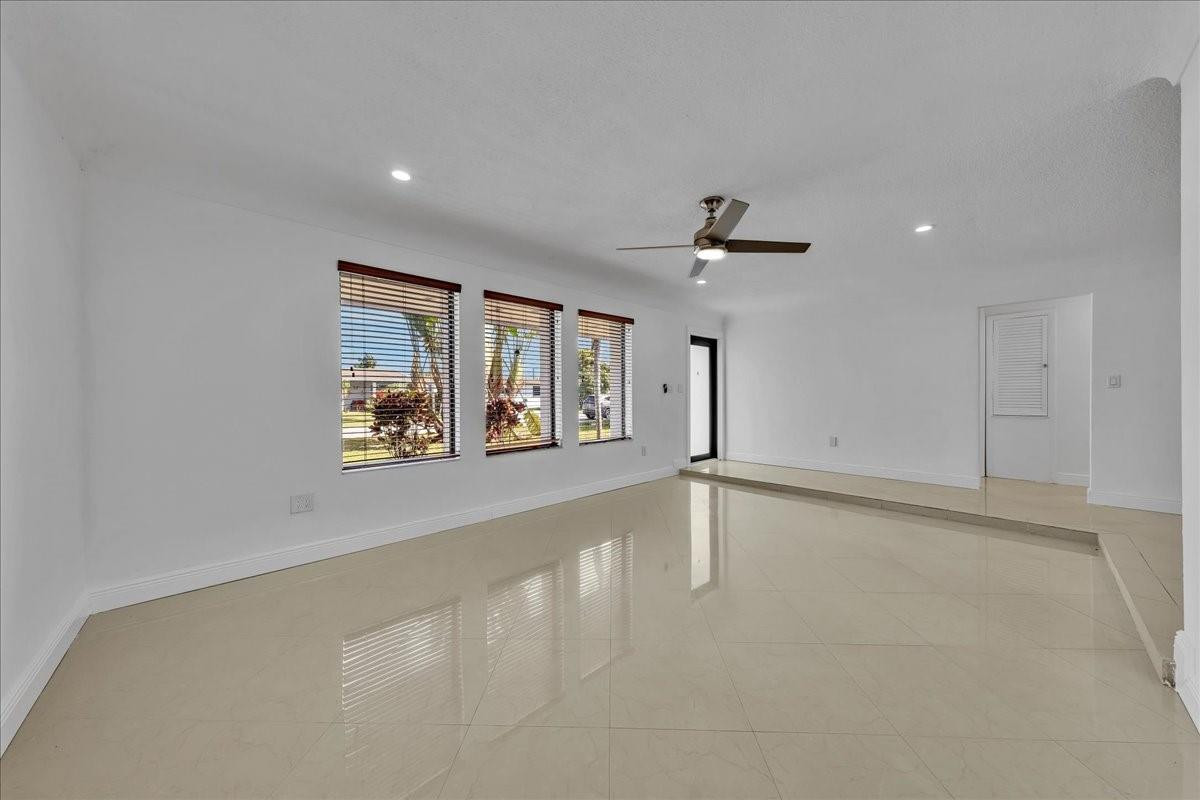 3408 Garden Lane