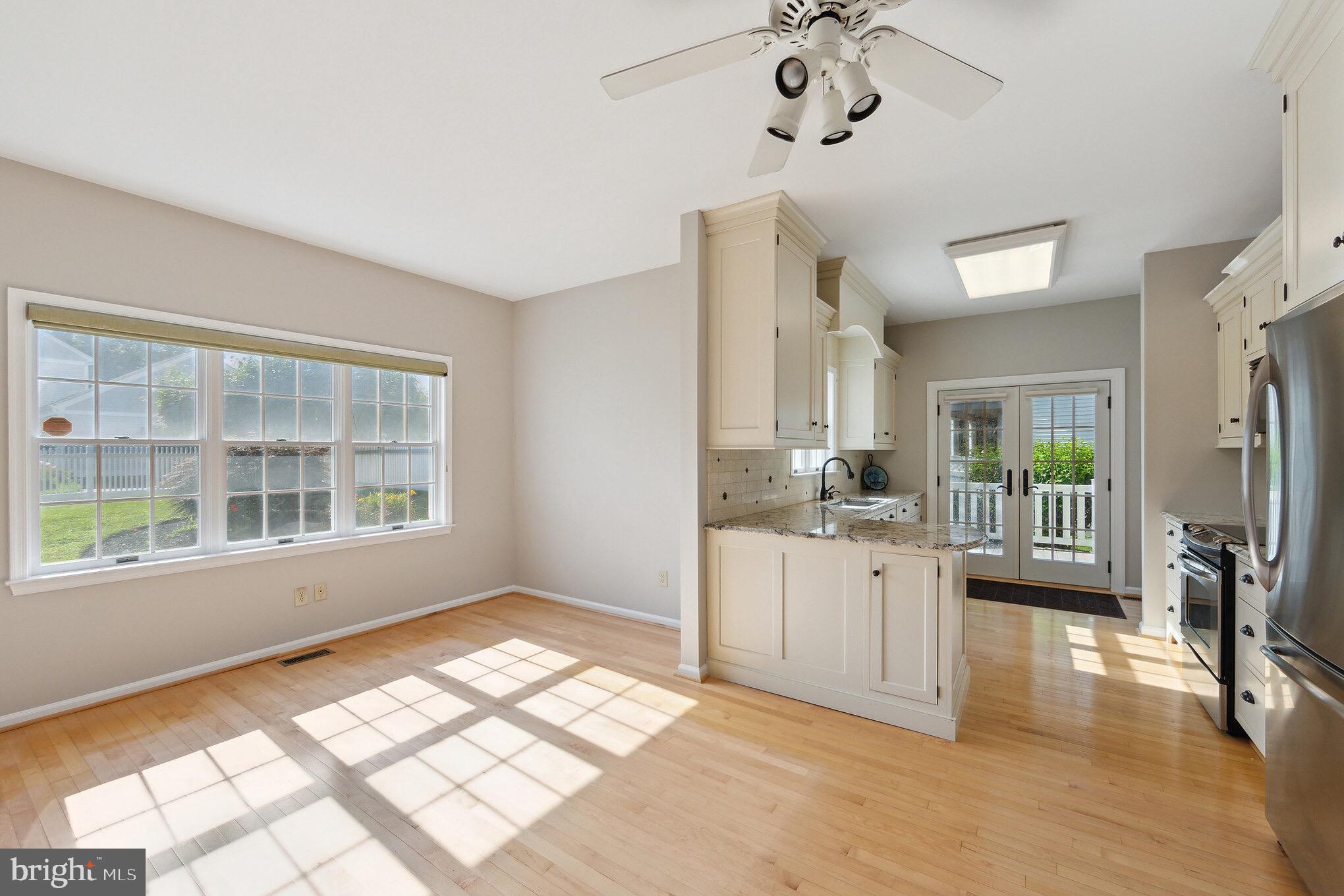 614 Yardley Ln