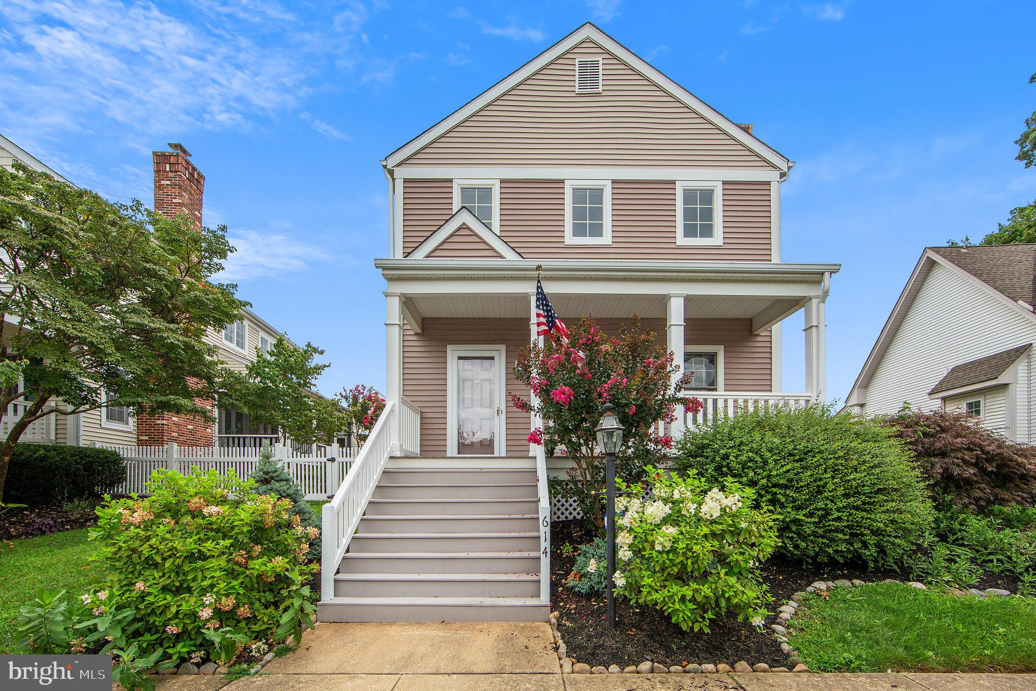 614 Yardley Ln