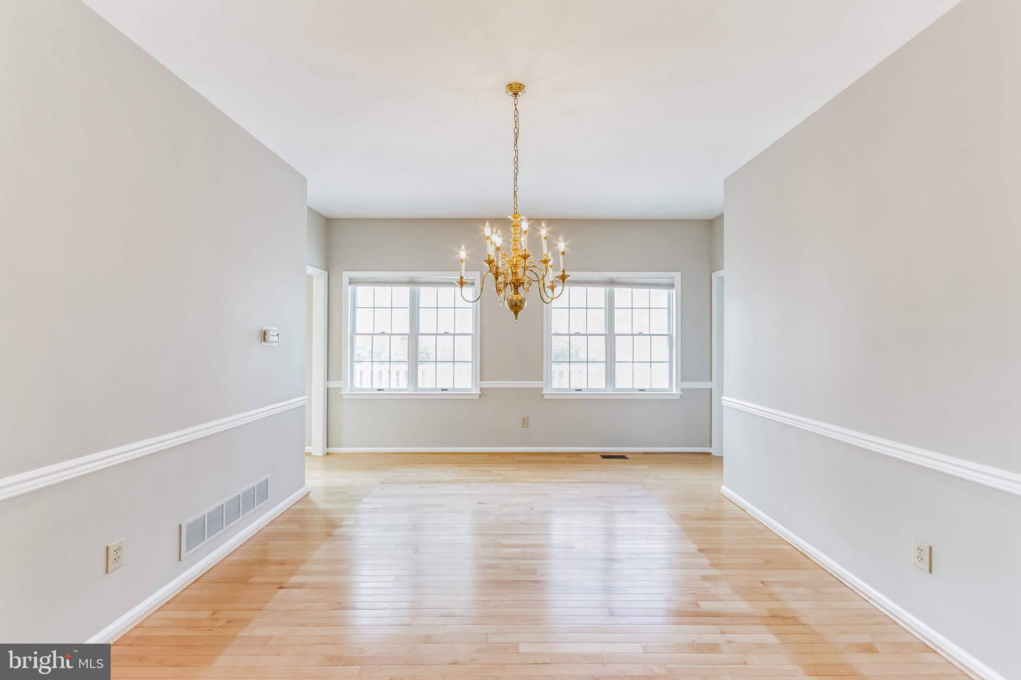 614 Yardley Ln