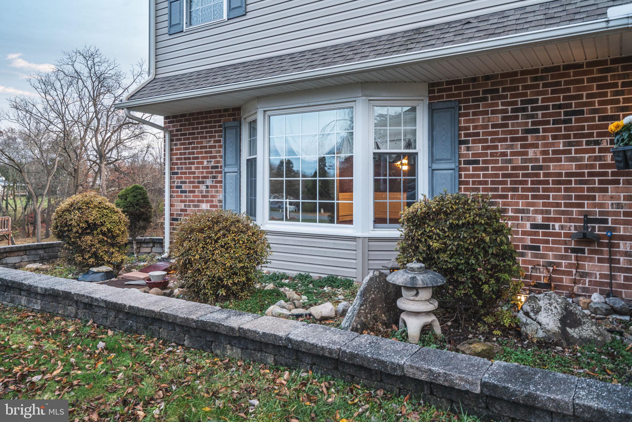 1145 Grandview Cir
