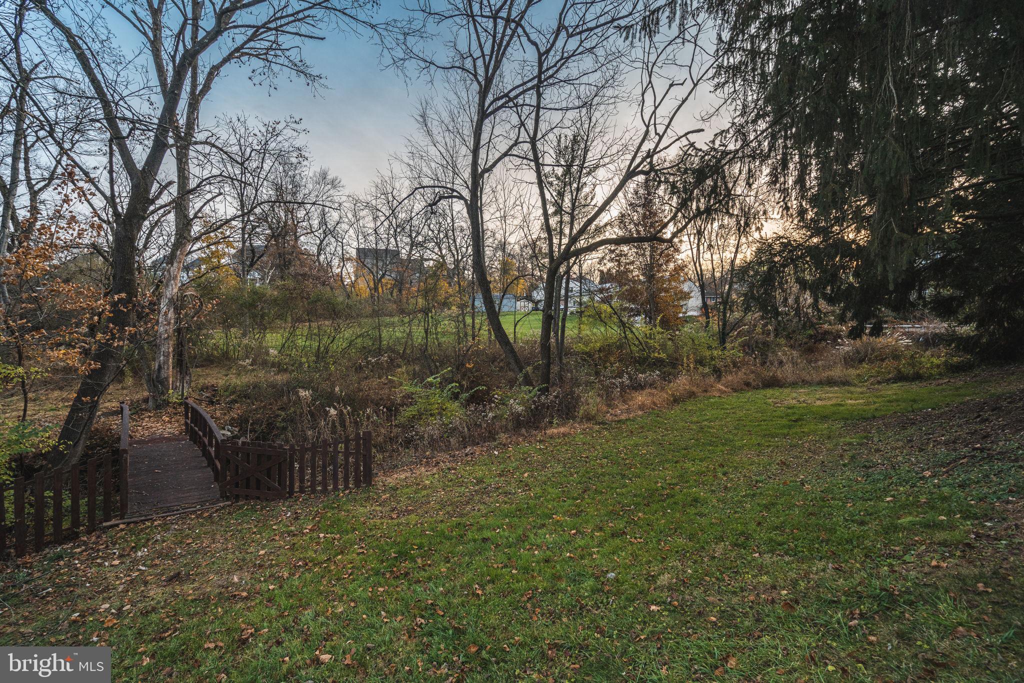 1145 Grandview Cir