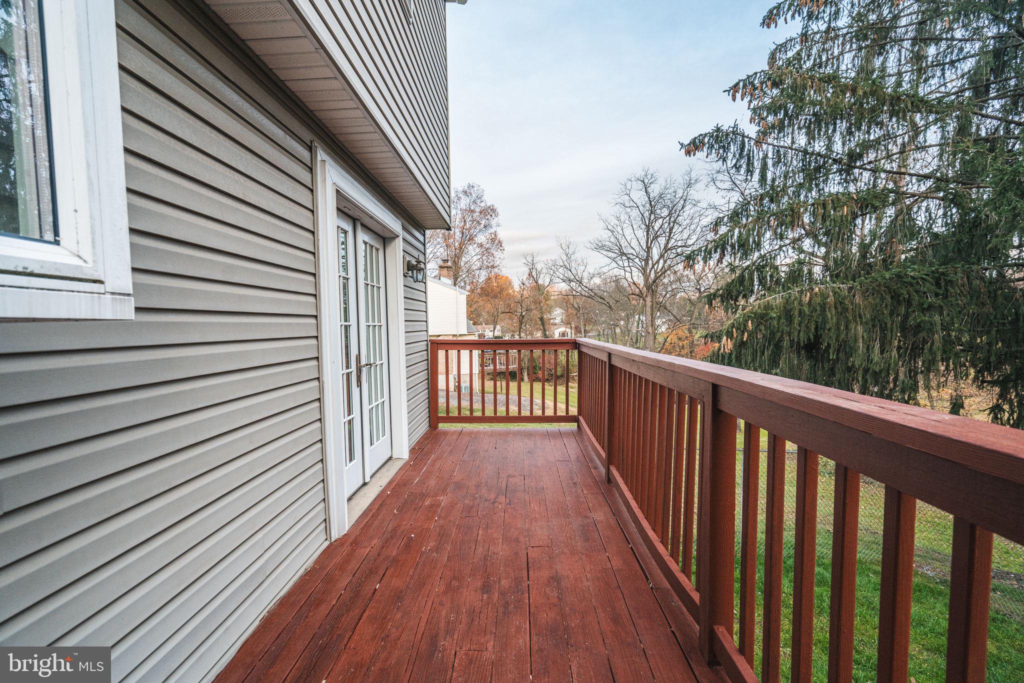 1145 Grandview Cir
