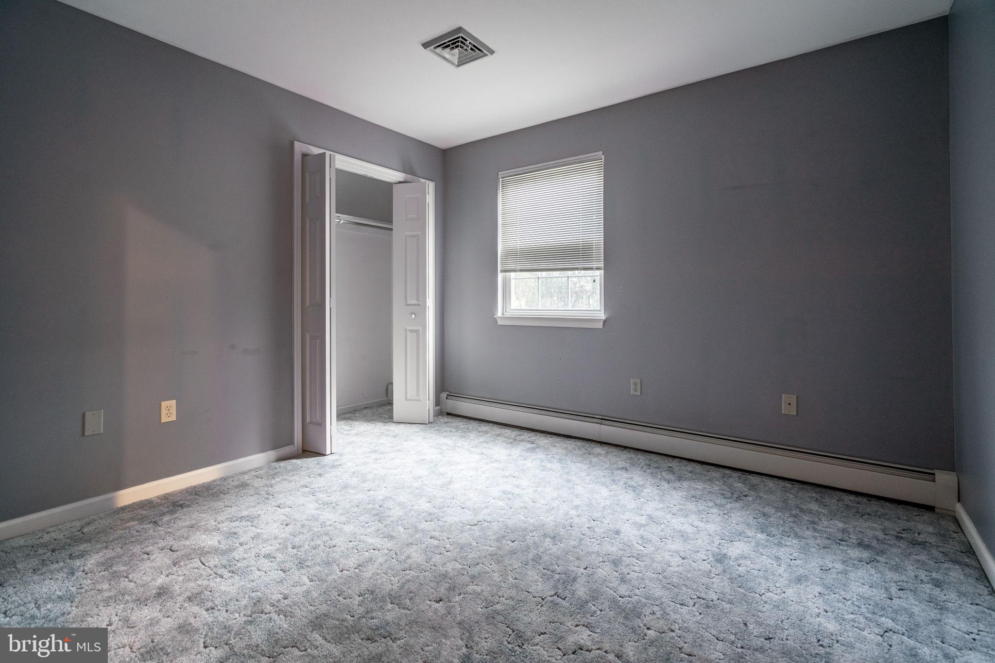 1145 Grandview Cir