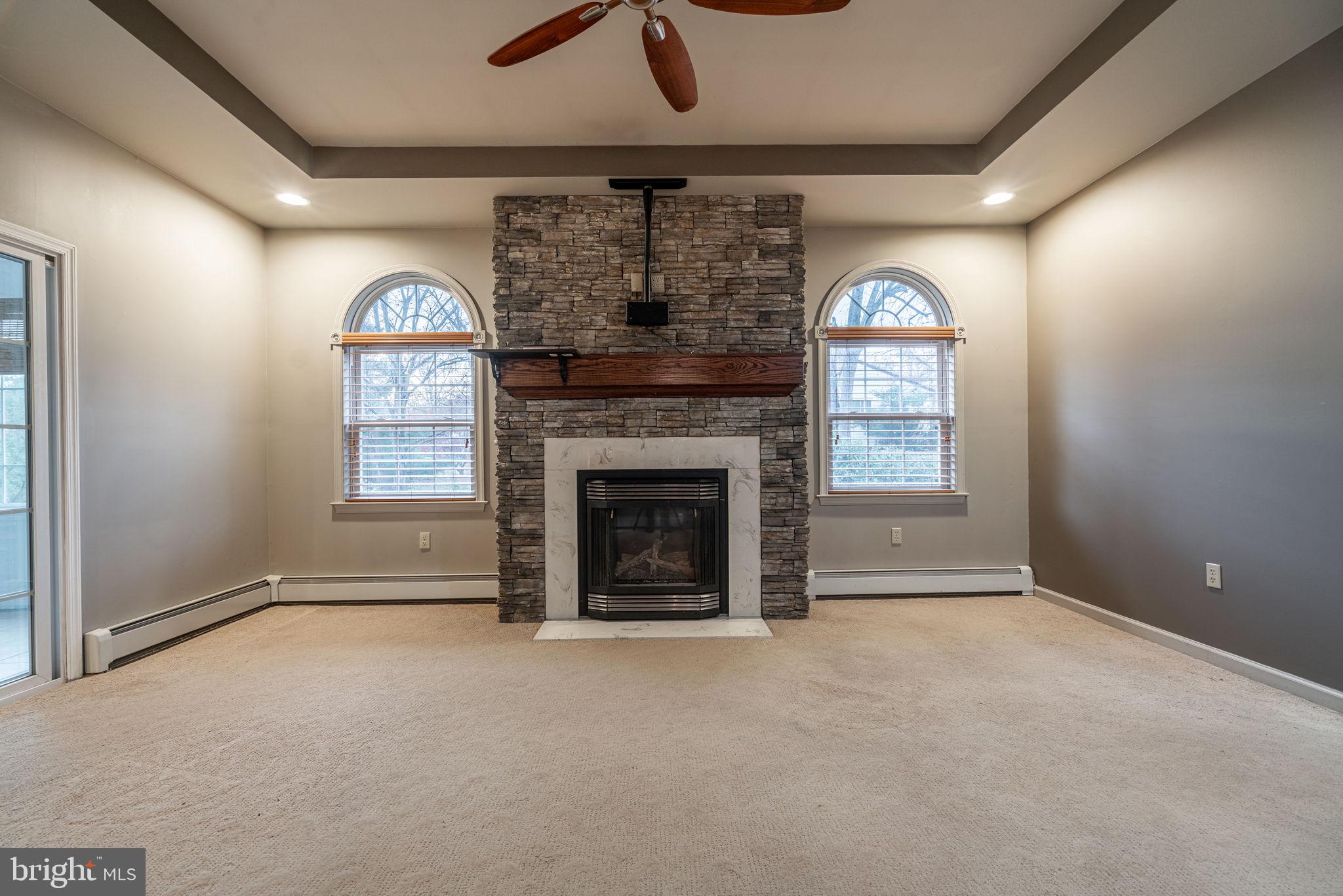 1145 Grandview Cir