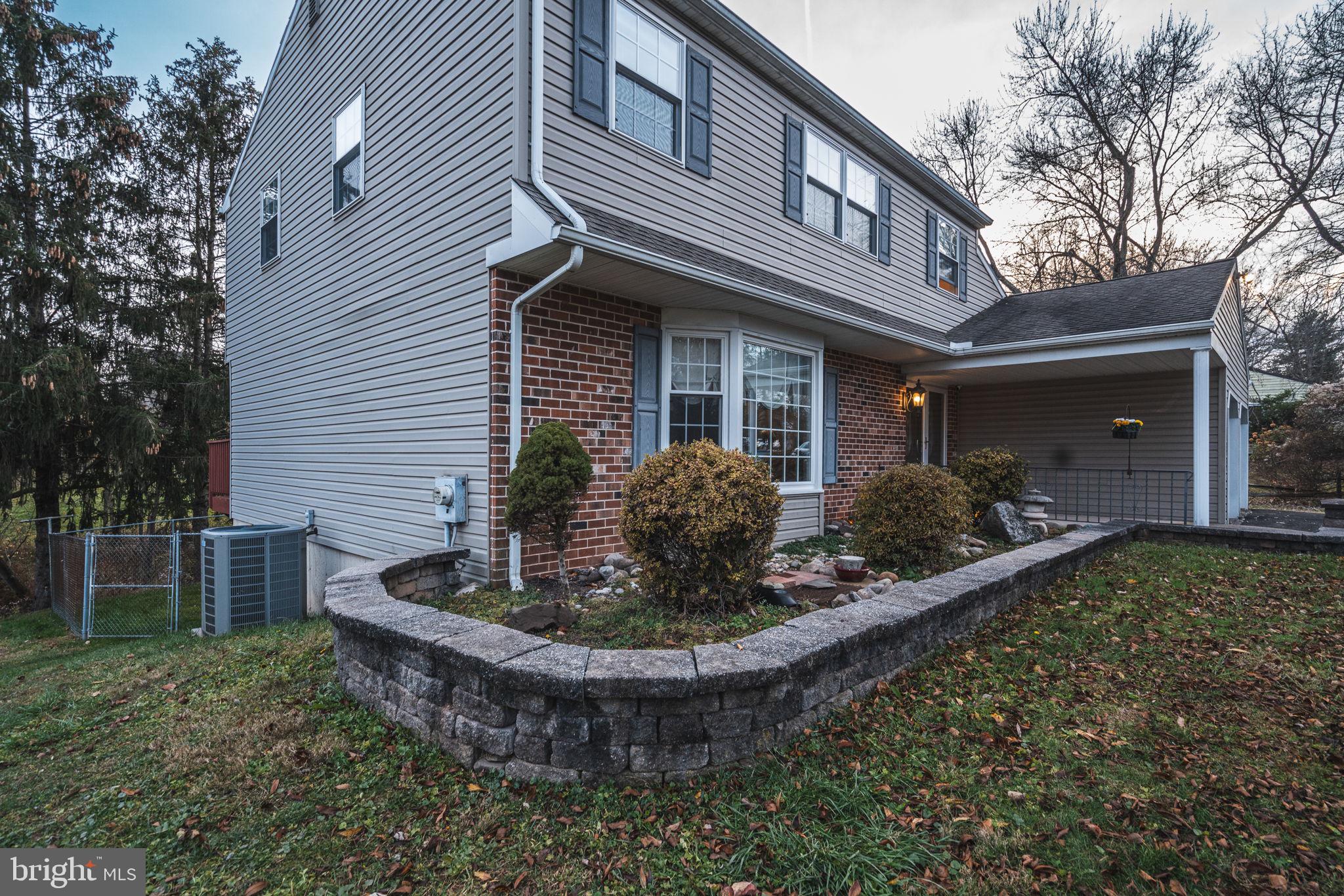 1145 Grandview Cir