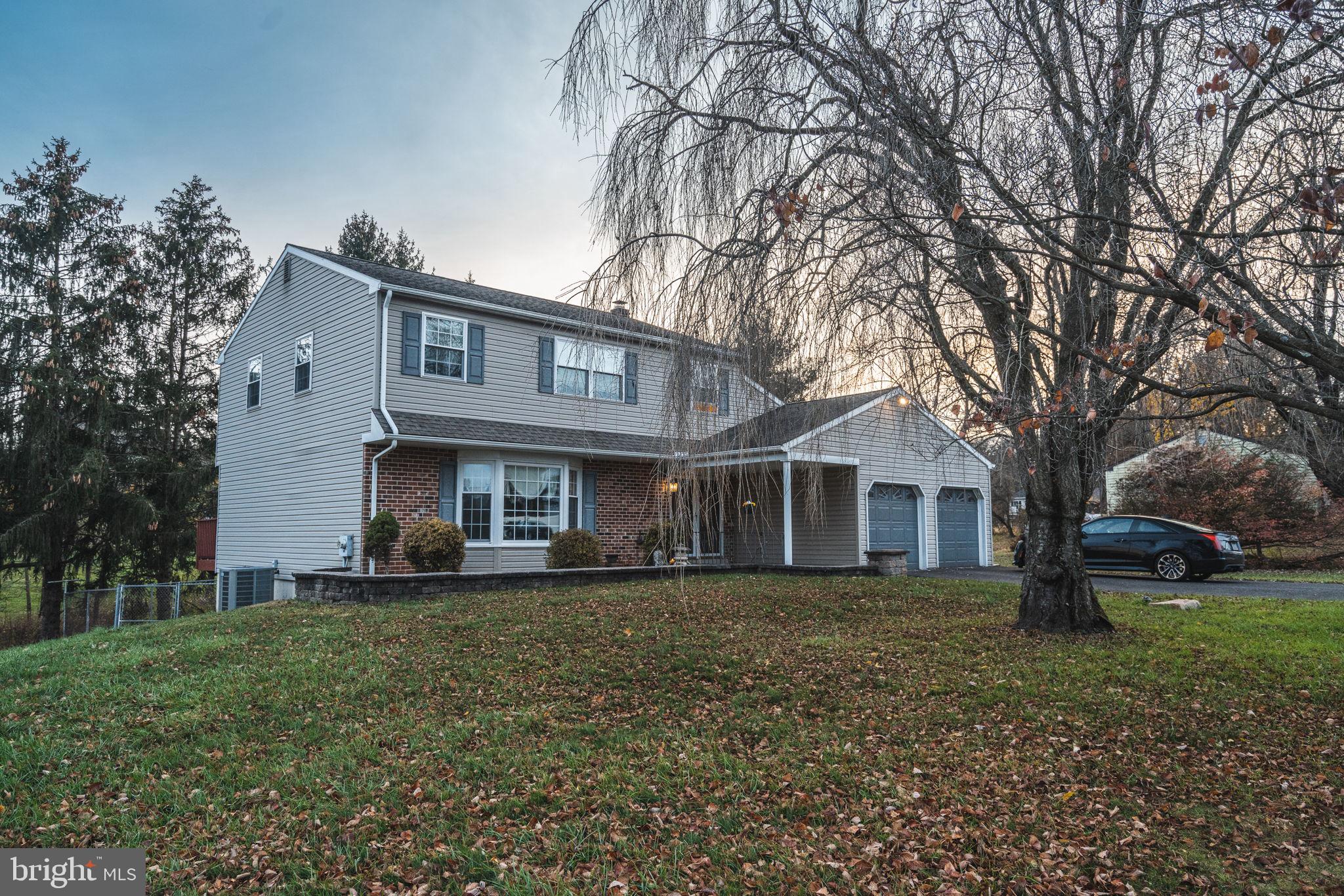 1145 Grandview Cir