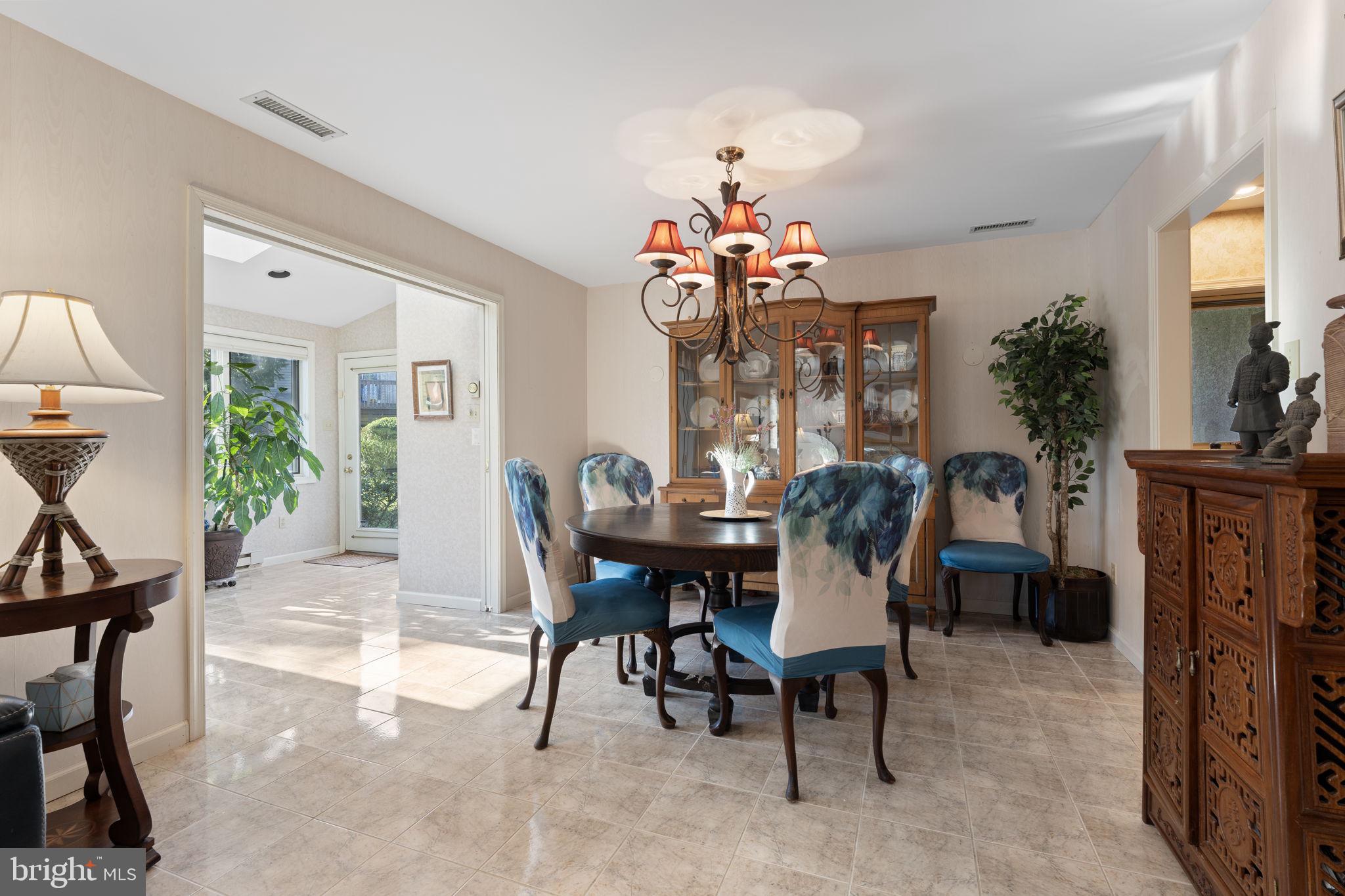 937 Jefferson Way