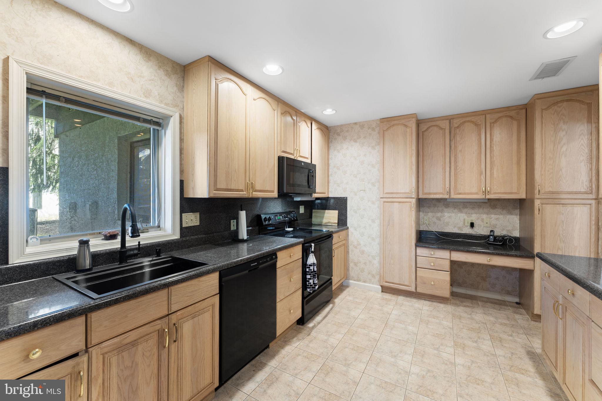 937 Jefferson Way