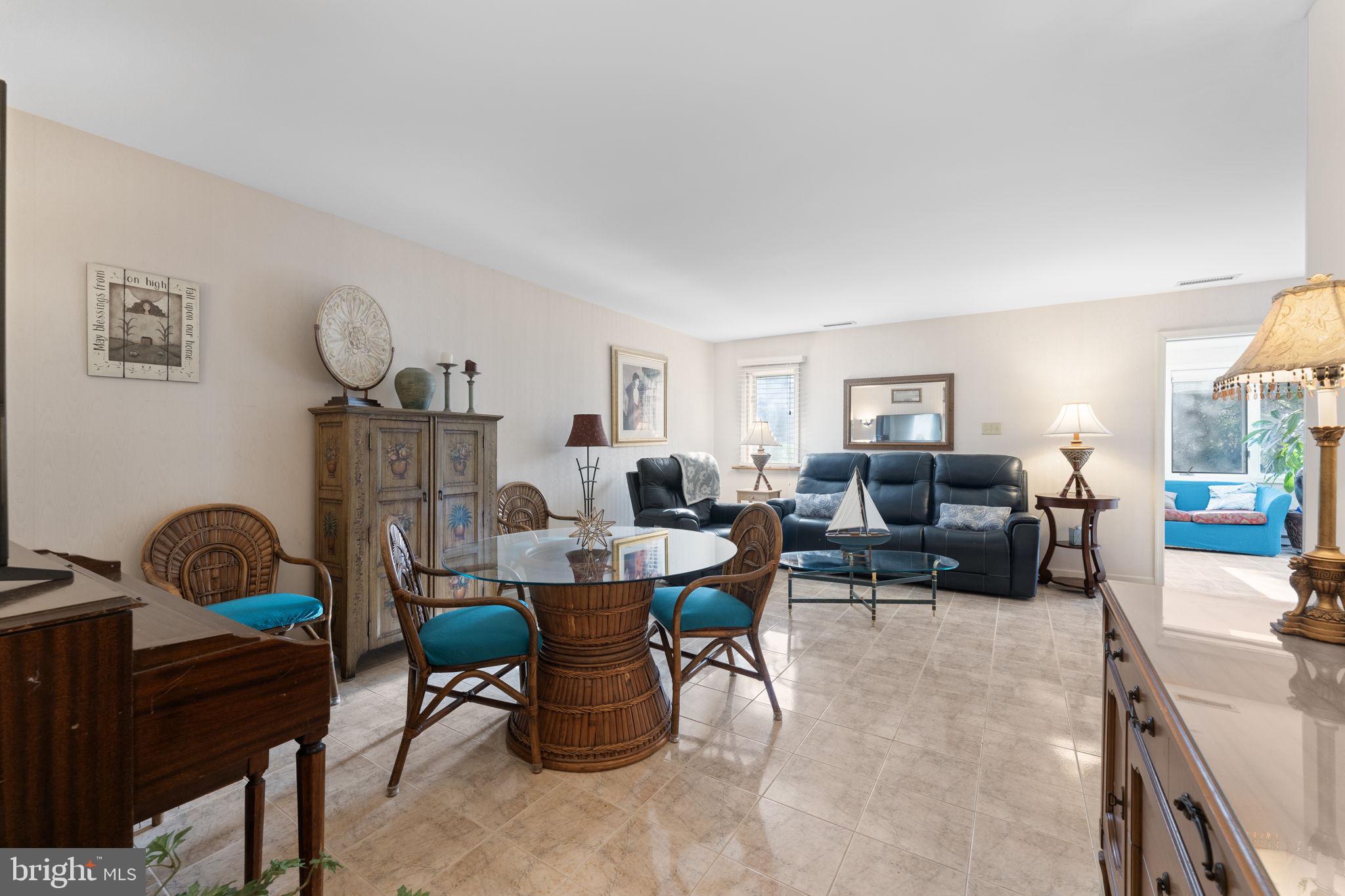 937 Jefferson Way
