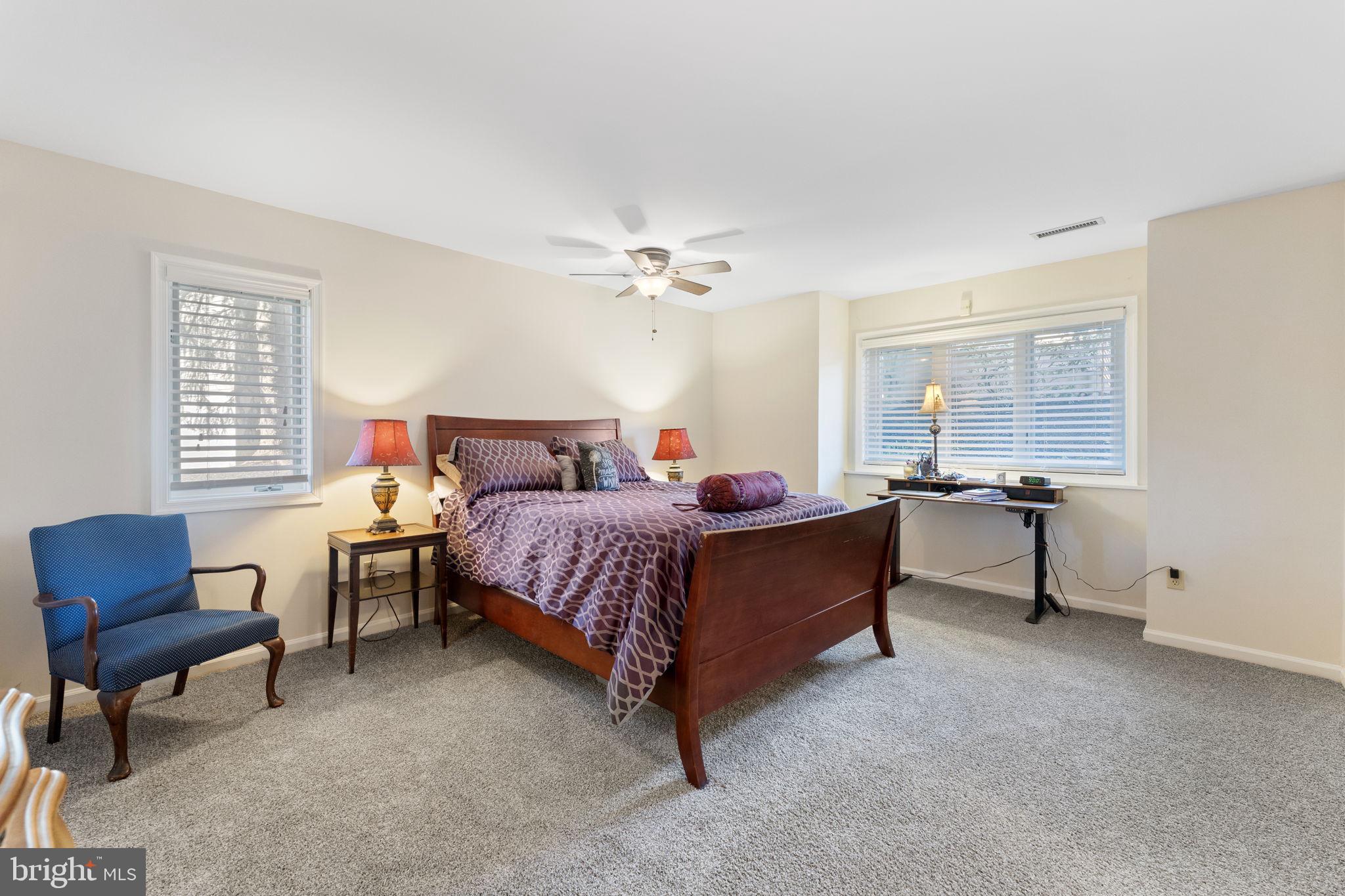 937 Jefferson Way