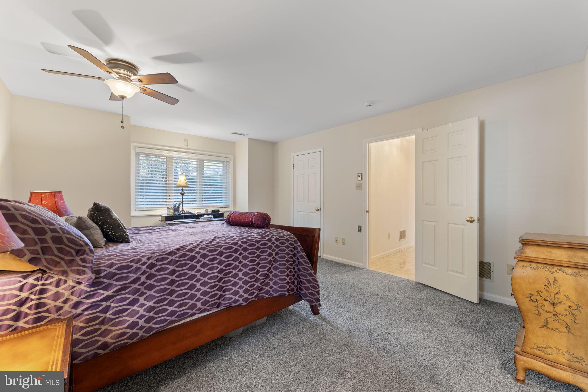937 Jefferson Way