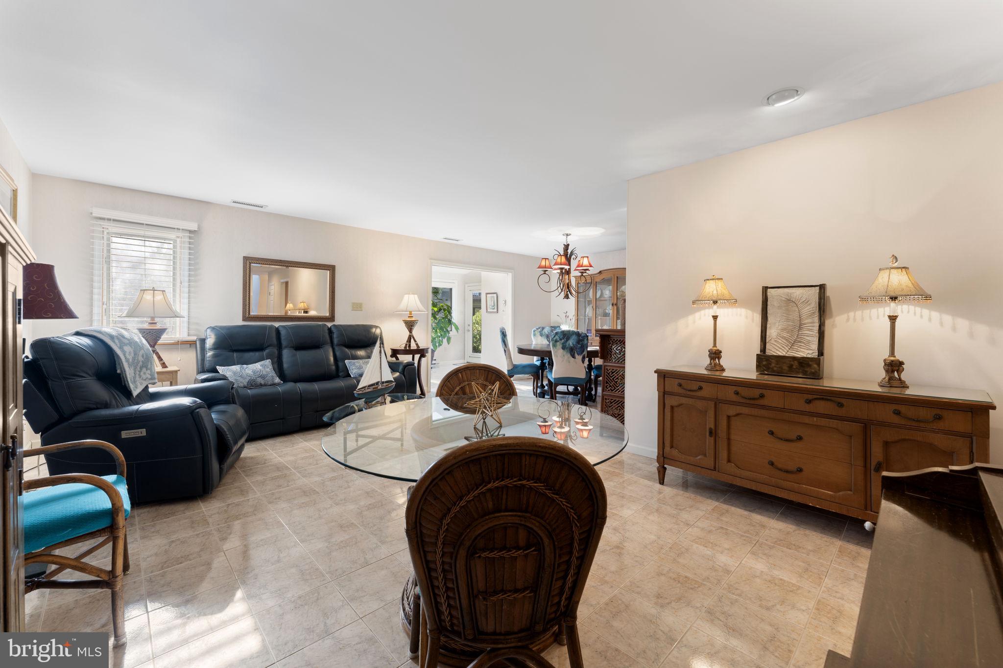937 Jefferson Way