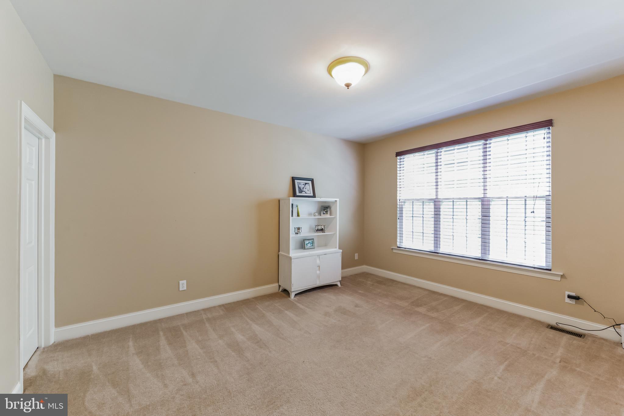 342a Sterling Ln