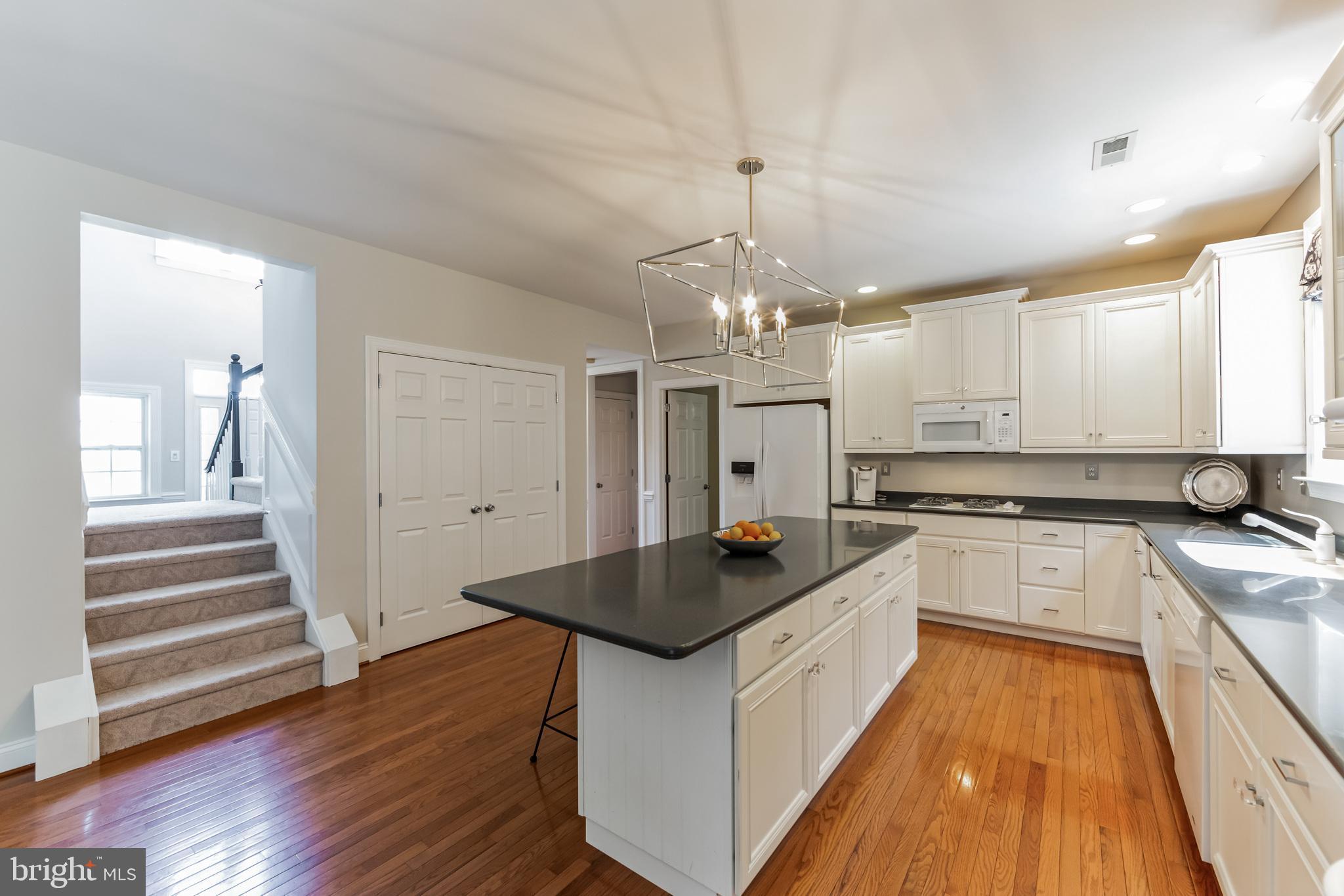 342a Sterling Ln