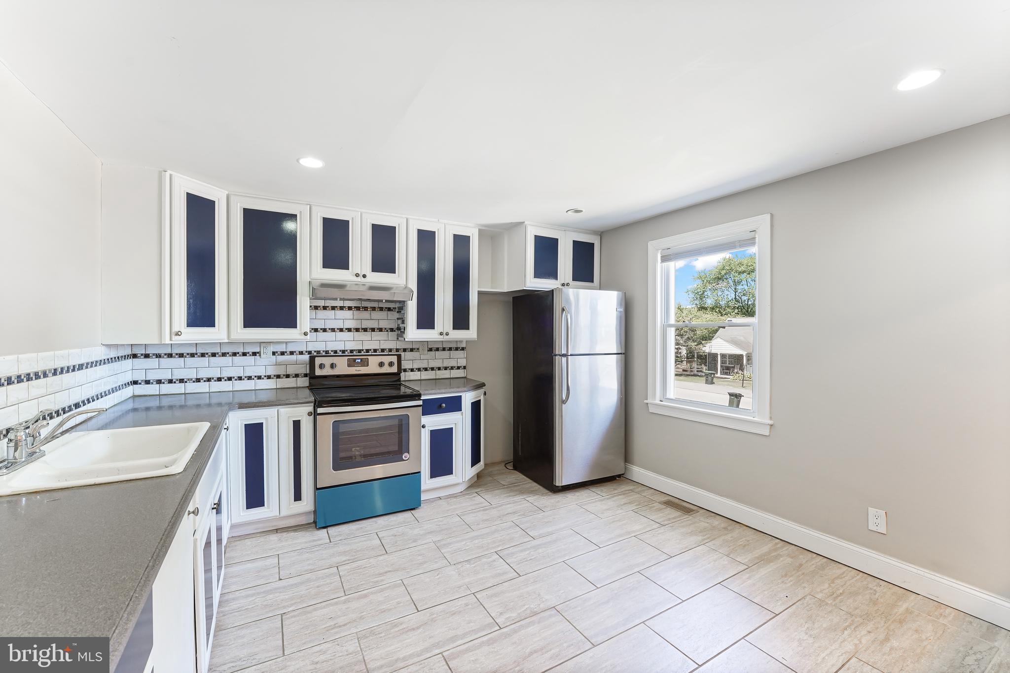 1410 Walnut St