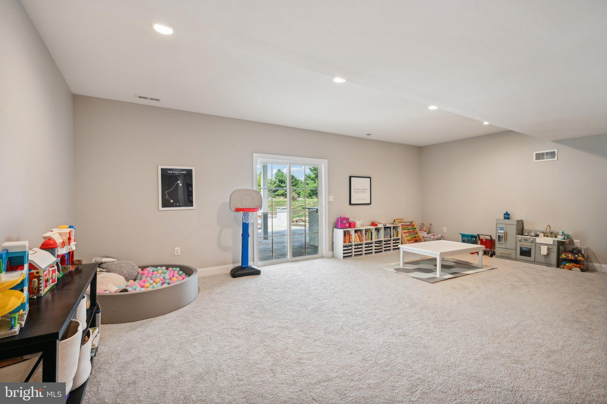 107 McIlvaine Dr