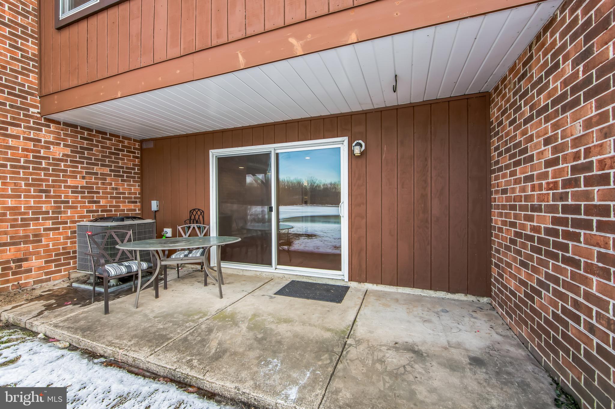 419 Bianca Cir