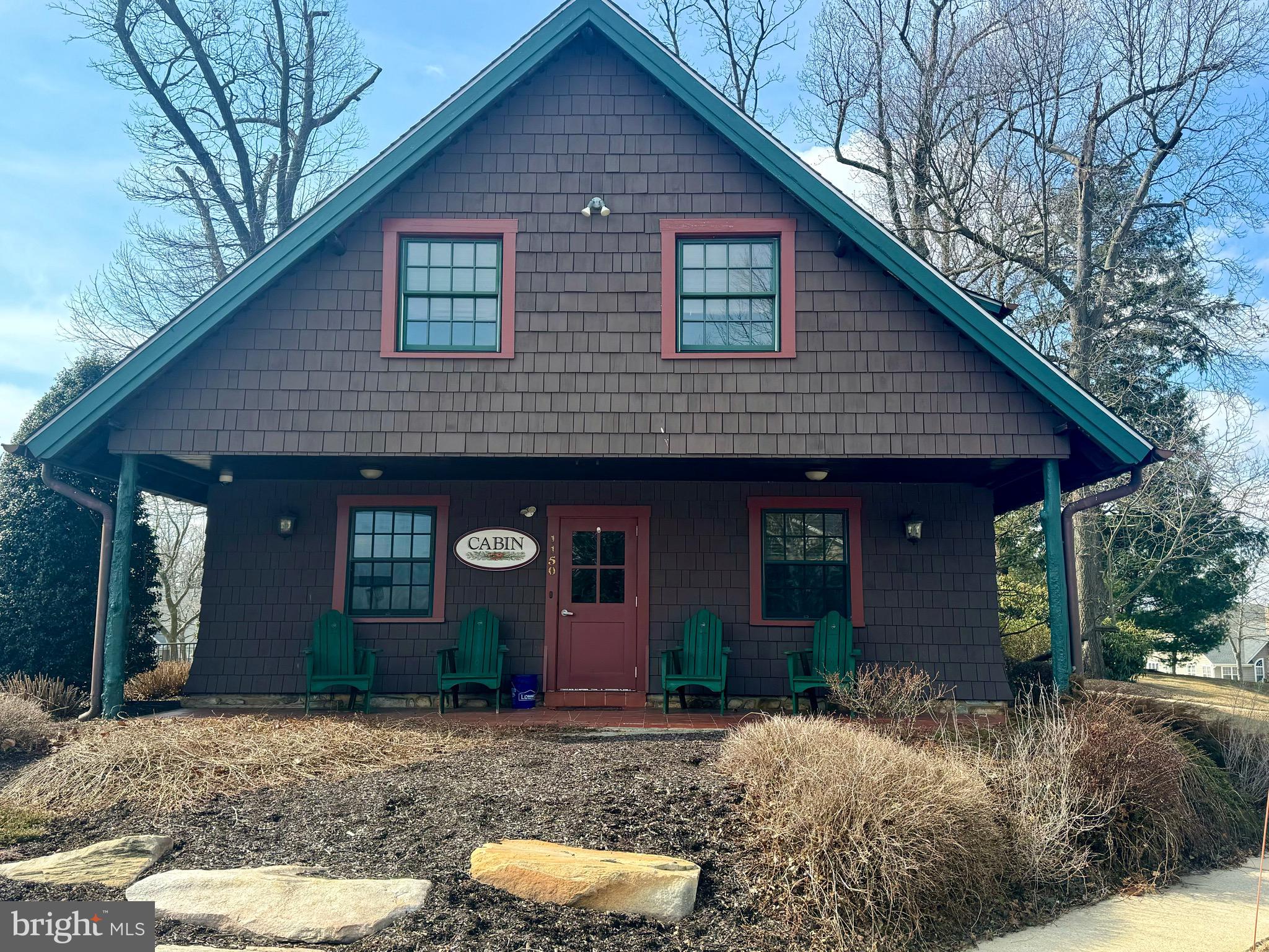 1101 Hulnick Rd