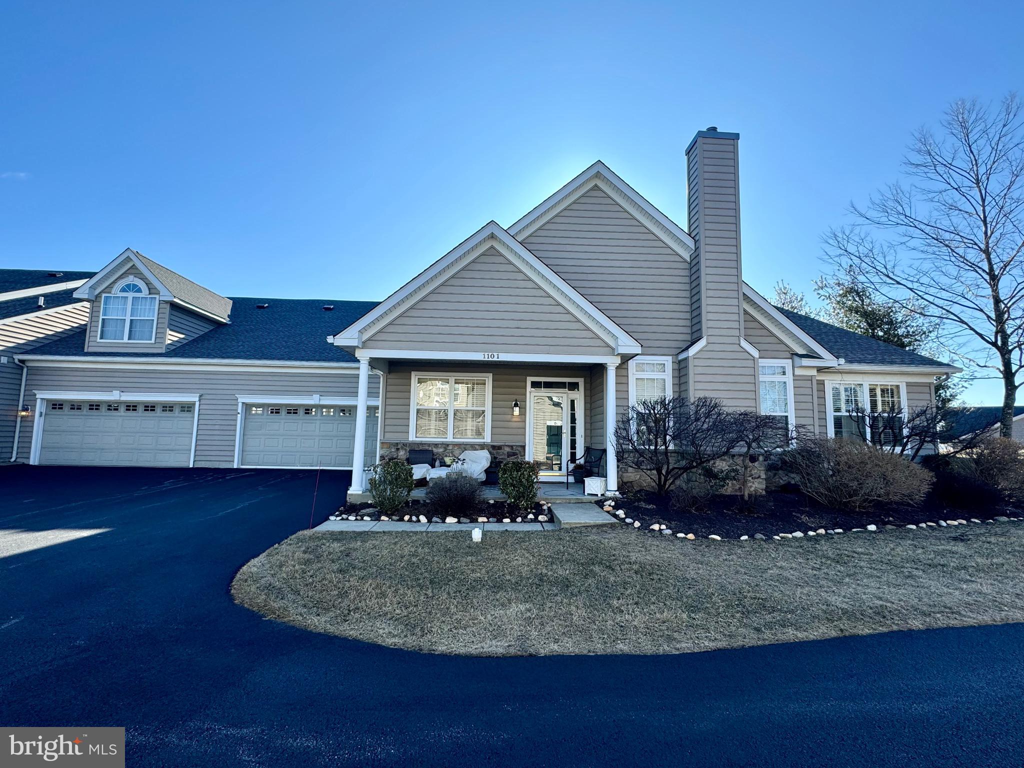 1101 Hulnick Rd