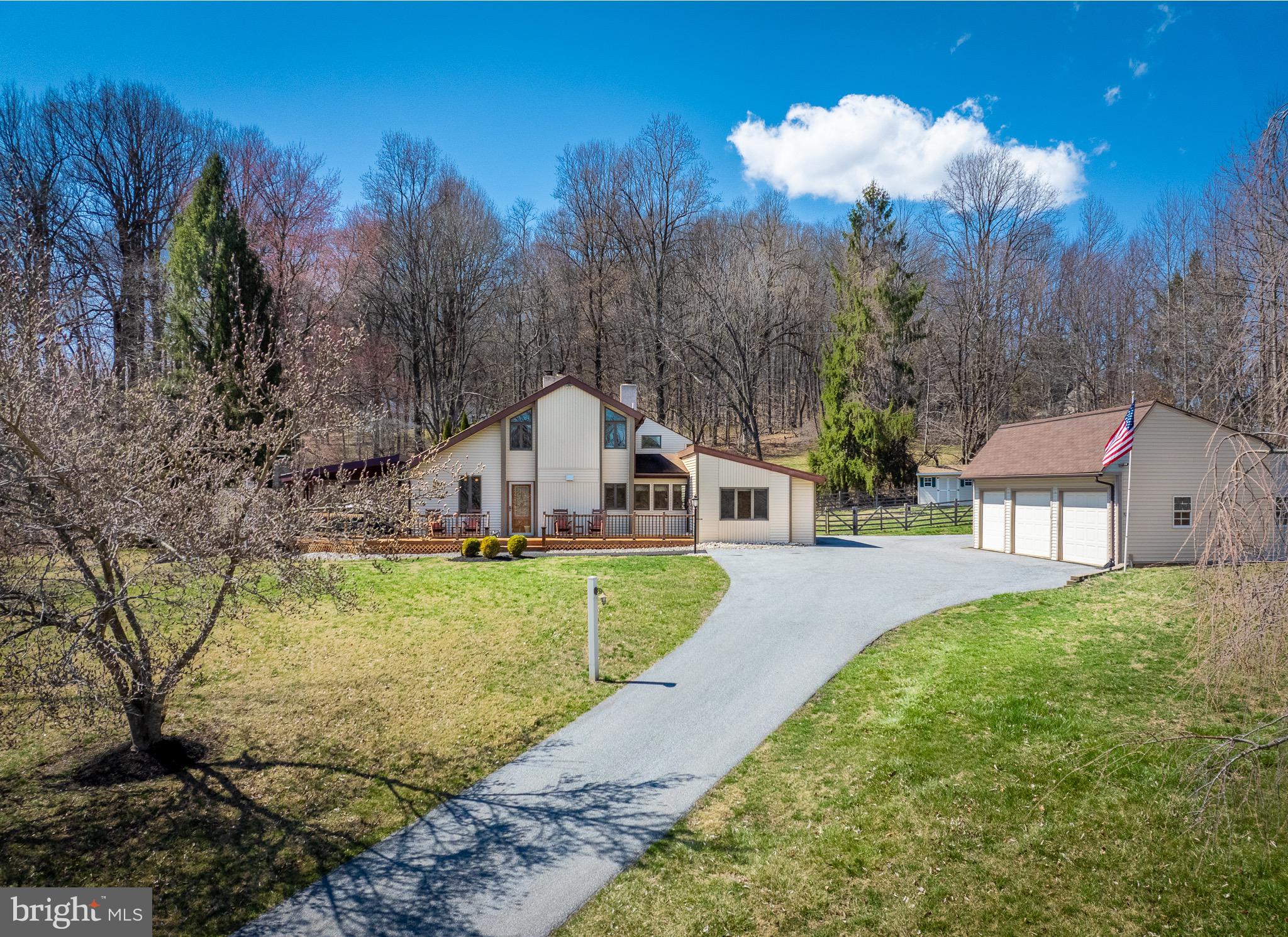 2280 Horseshoe Trl
