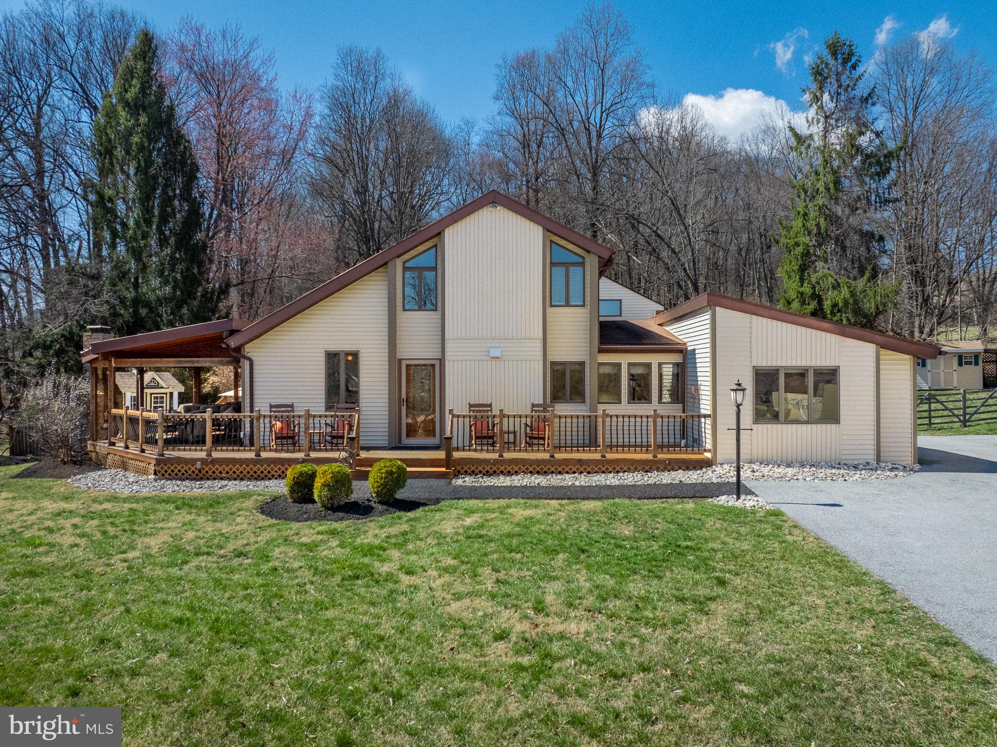 2280 Horseshoe Trl