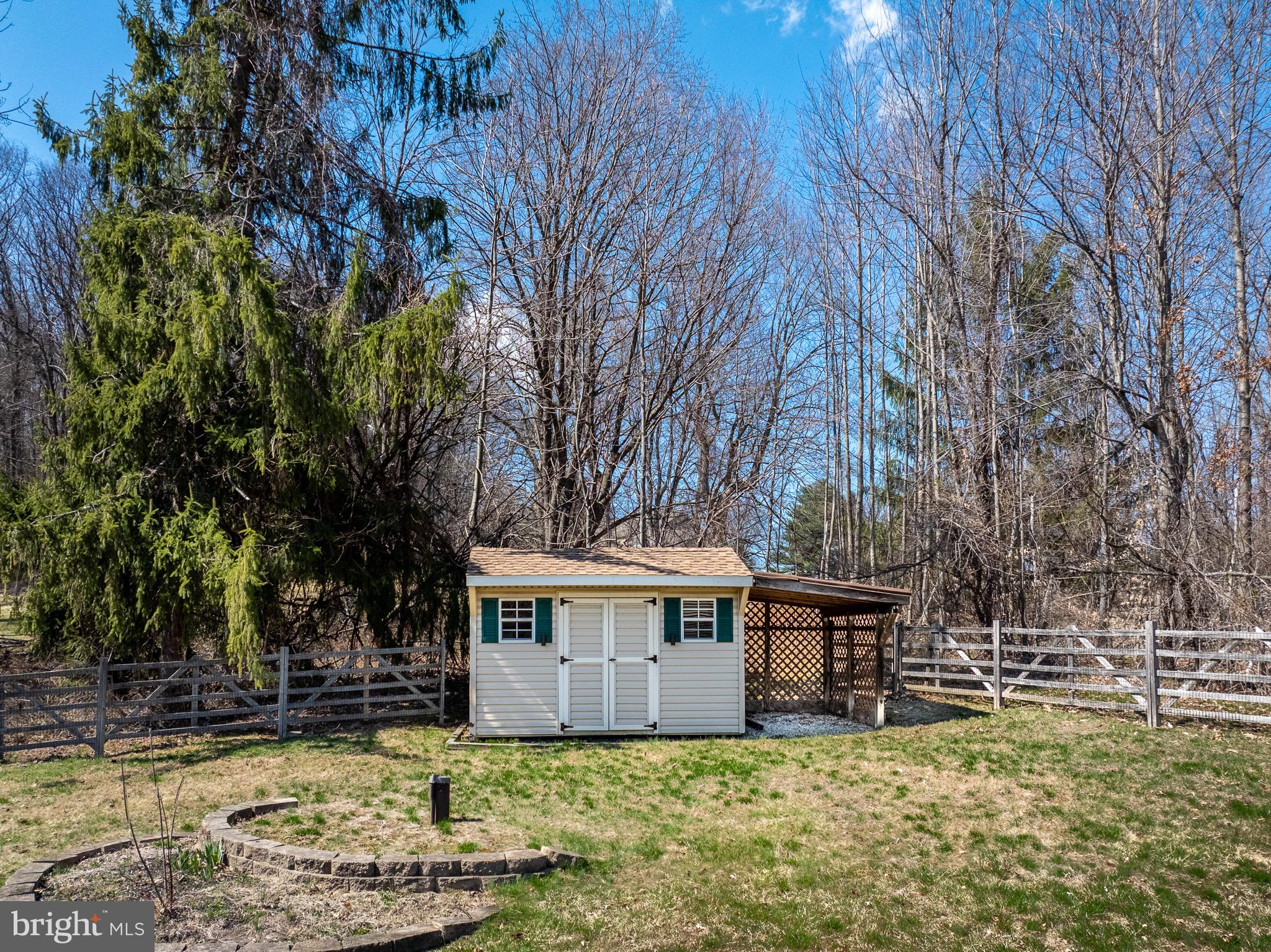 2280 Horseshoe Trl