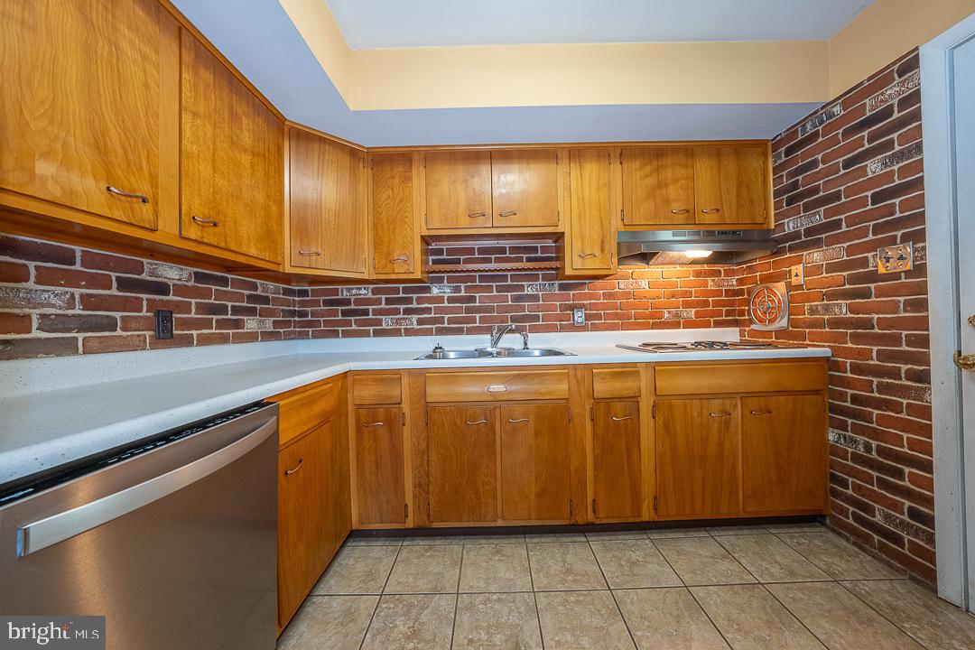 1554 Poorhouse Rd