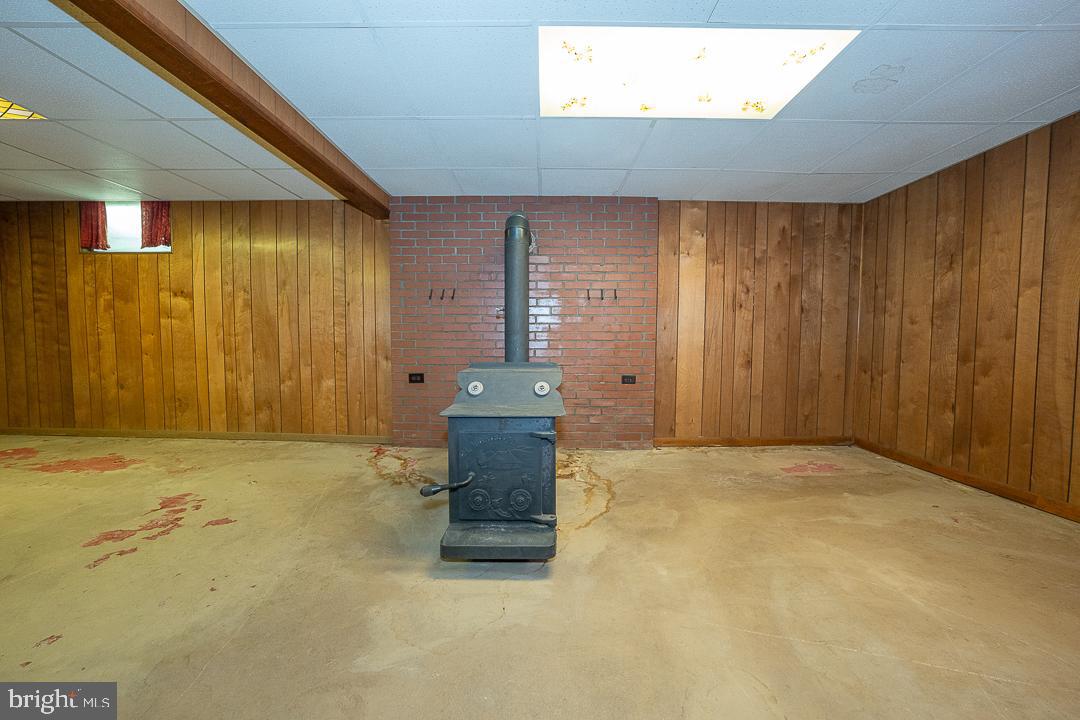 1554 Poorhouse Rd