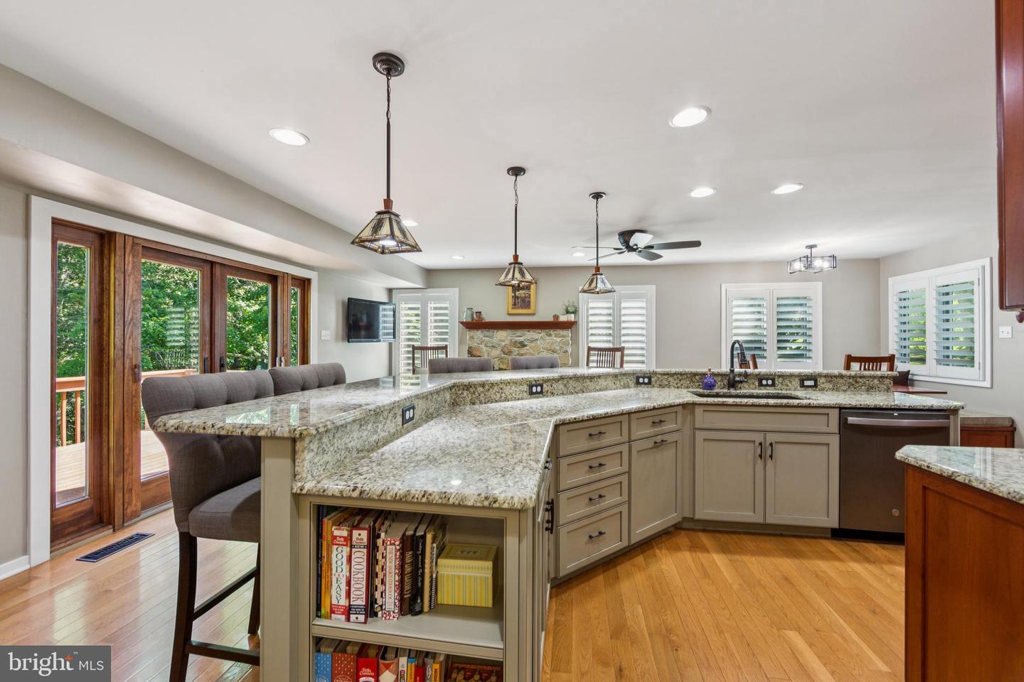 112 Birch Dr