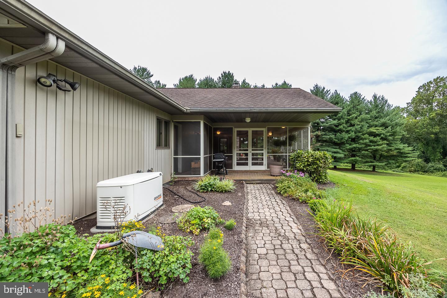 841 CADMUS ROAD