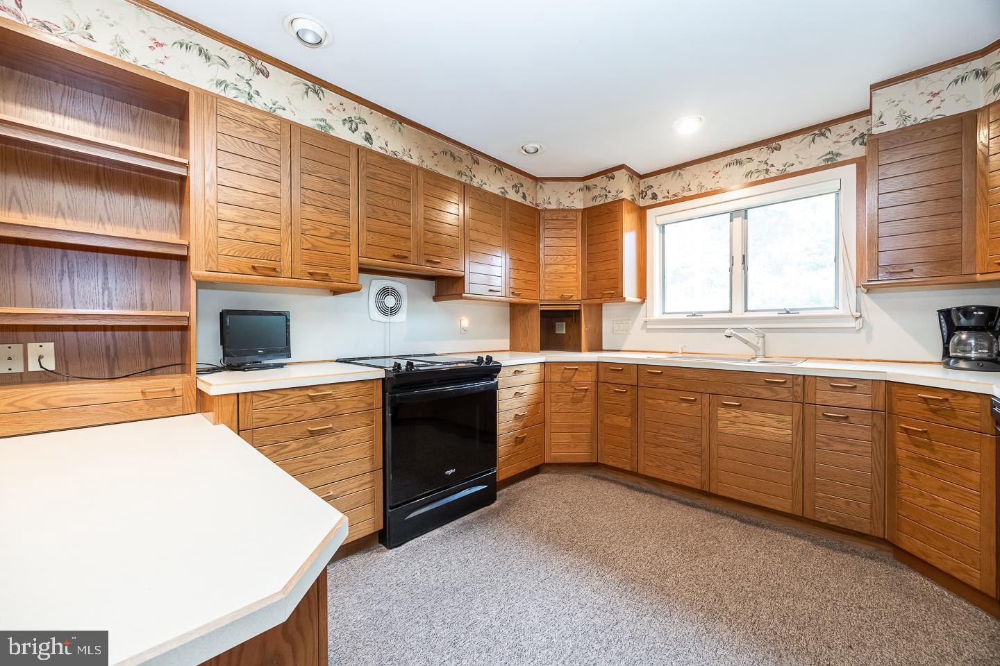 841 CADMUS ROAD