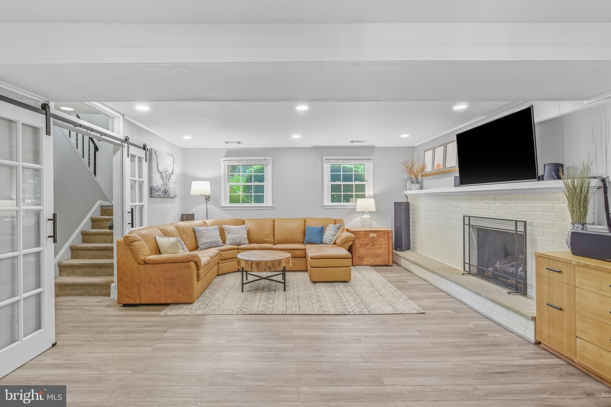 361 DEVON DRIVE