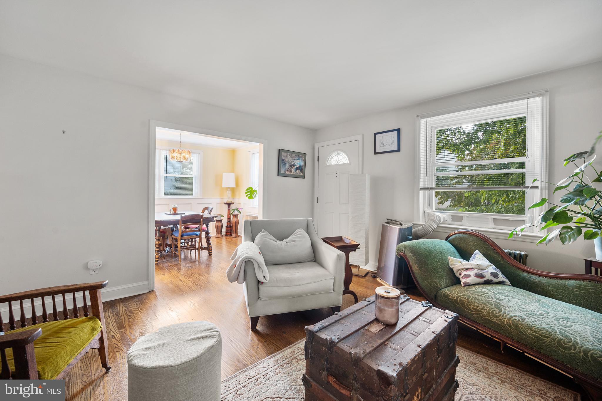 282 Davis Ave