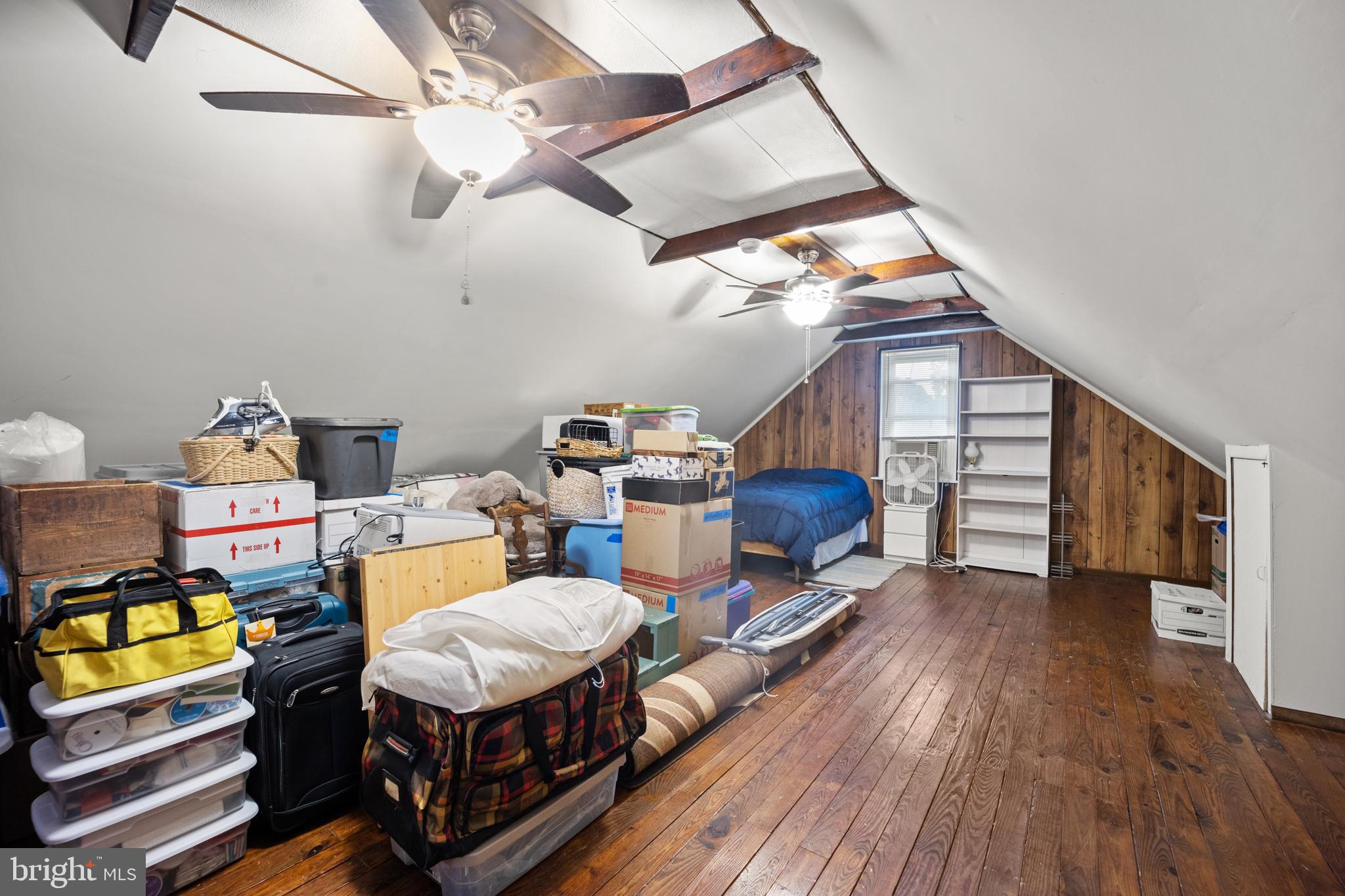 282 Davis Ave