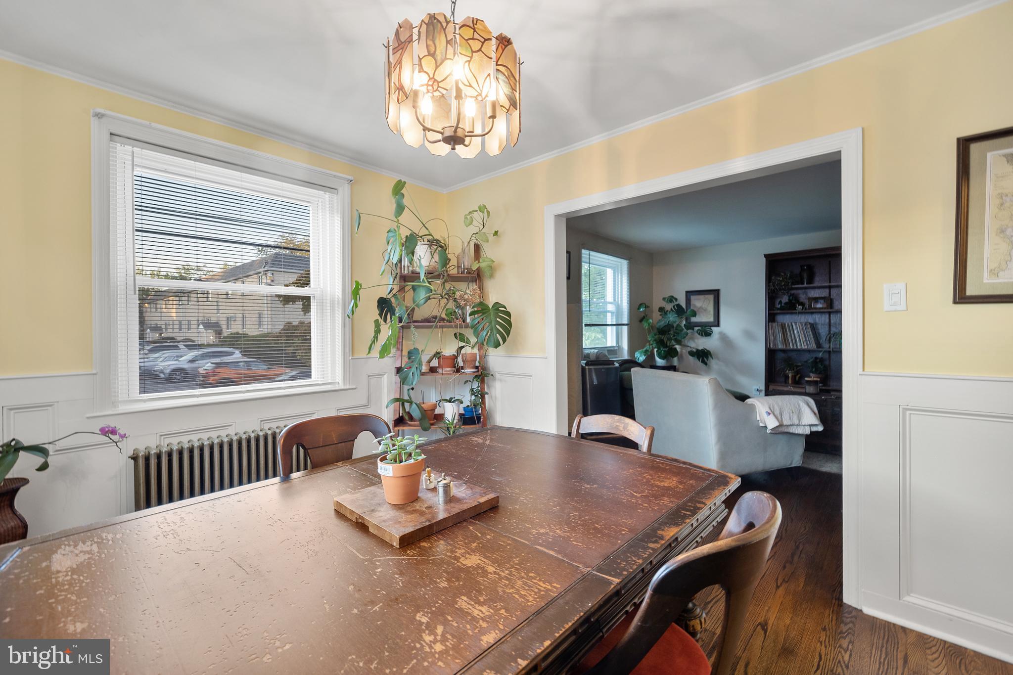 282 Davis Ave