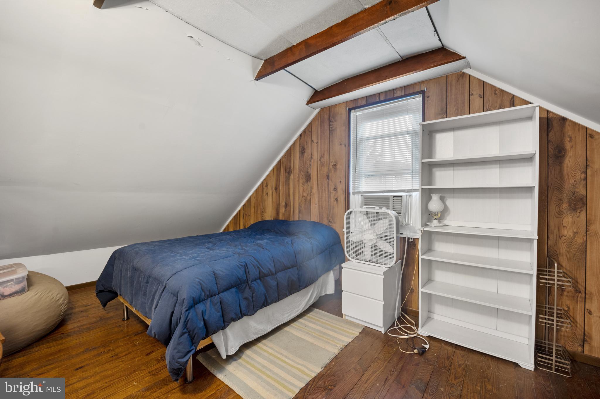 282 Davis Ave