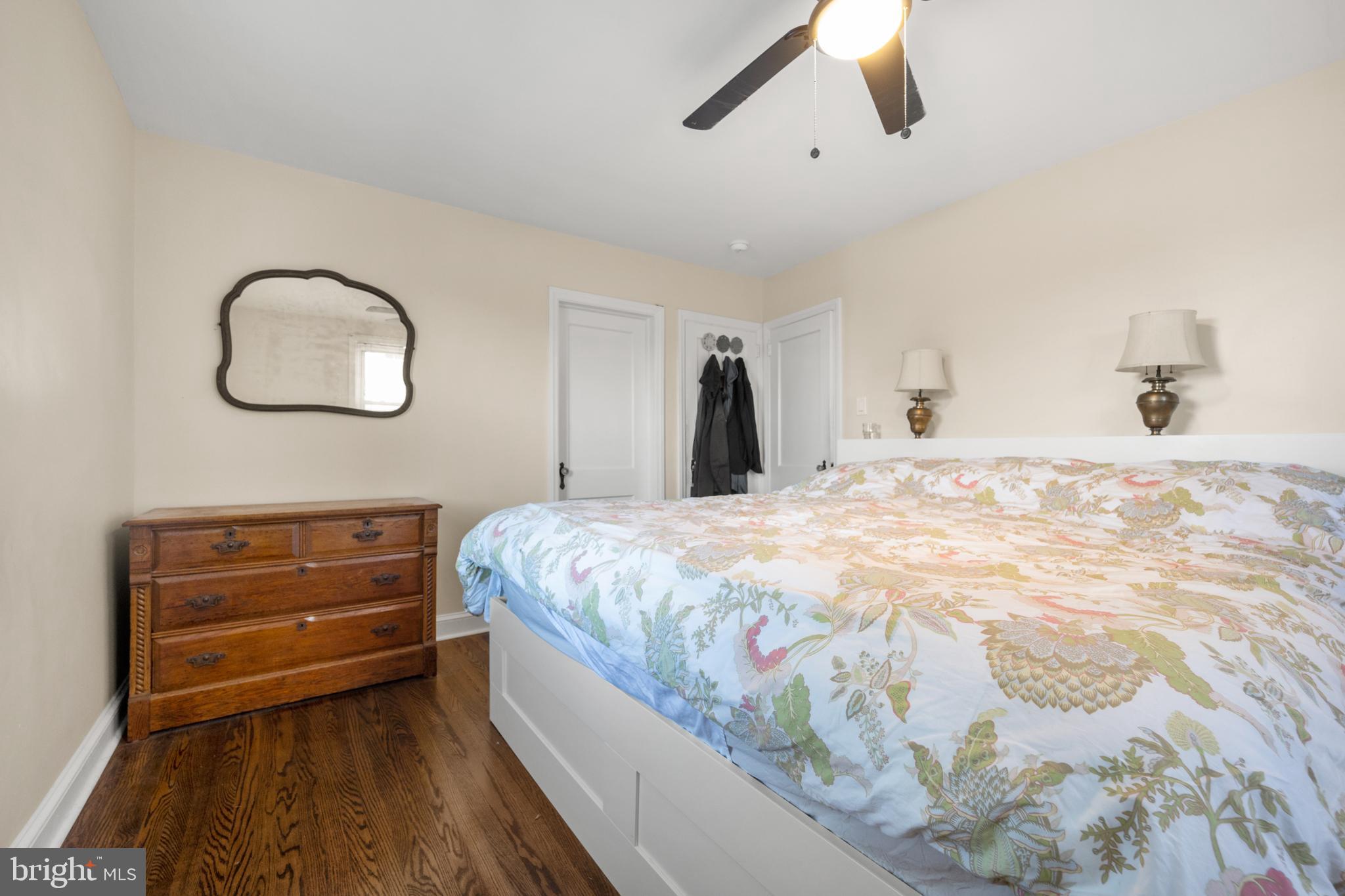 282 Davis Ave