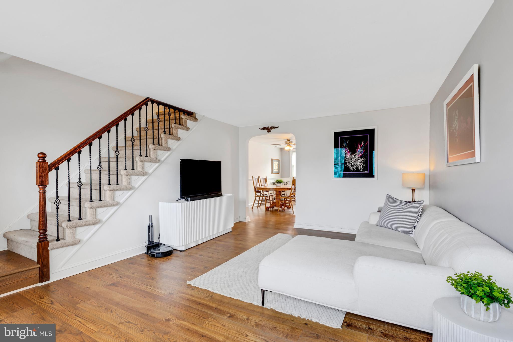 126 Academy Rd