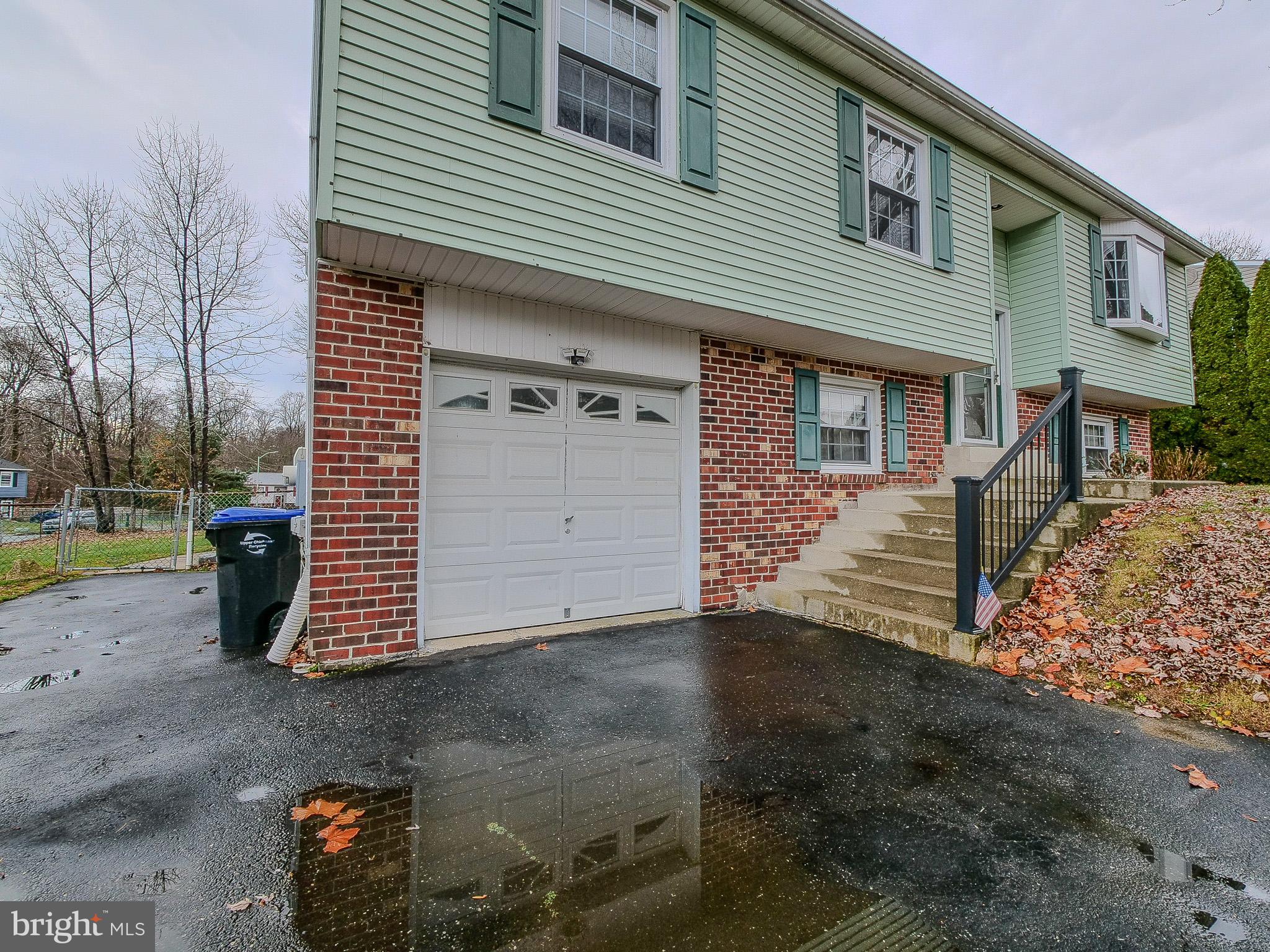 325 Willowbrook Rd